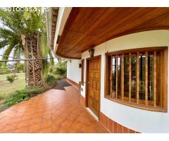 Su Refugio de Paz: Exclusiva Finca con Vistas Panorámicas y Absoluta Privacidad