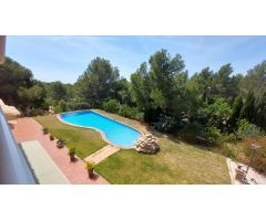 Amplia propiedad con 4 apartamentos y piscina en la zona de alto standing St Jordi-Tiene nºHUTTE