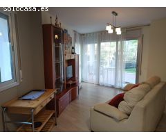 Bonito piso con entorno natural y acceso directo a la playa y a la piscina, con HUTTE