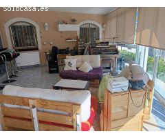 Exclusivo chalet con piscina y tecnología de vanguardia en Las Tres Calas – A 4 km de la Playa
