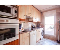 ÁTICO DE TRES HABITACIONES, CON DOS BAÑOS Y TERRAZA DE 80 M2