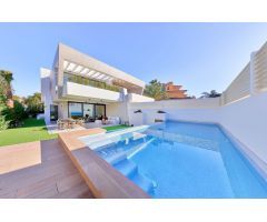 Espectacular villa pareada de gran lujo en la zona más exclusiva de toda La Costa Del Sol