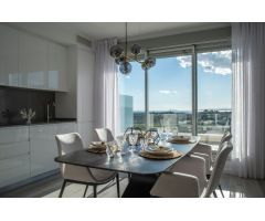 Precioso moderno apartamento de dos habitaciones orientado al Suroeste en un exclusivo residencial.