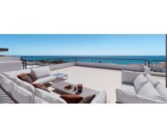 Maravilloso apartamento a pocos metros de la playa con espectaculares vistas al mar Mediterráneo.