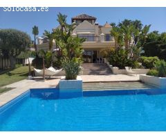 Espectacular villa de lujo con vistas al mar en la preciosa zona de Las Chapas, a escasos m del mar