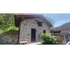 Casa de piedra en Venta en Cangas de Onís, Asturias