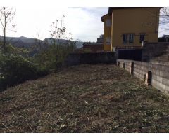 Parcela edificable con casa en ruinas