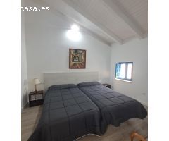 Casa rehabilitada en pueblo costero