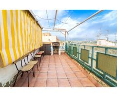 PISO CON GRAN TERRAZA EN MÓRA DEBRE