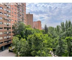 Luminoso piso exterior con vistas al parque – Marqués de Lozoya, Estrella (Madrid)