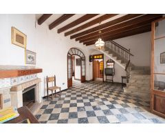 FANTÁSTICA  CASA CÉNTRICA EN SINEU A REFORMAR