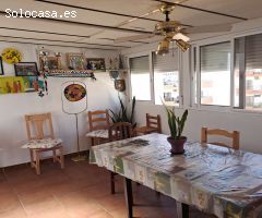 Tres dormitorios dos baños terraza y garaje cerrado