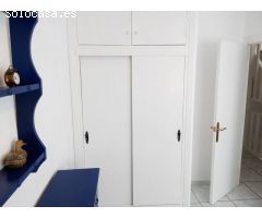 Amplio y practico con 3 dormitorios 2 baños en el Pueblo ANdaluz