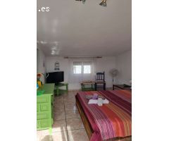 Amplio y practico con 3 dormitorios 2 baños en el Pueblo ANdaluz