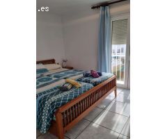 Amplio y practico con 3 dormitorios 2 baños en el Pueblo ANdaluz