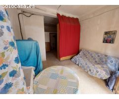 En venta bajo compatible con uso residencial en Silla