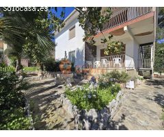 CASA CON 2 VIVIENDAS INDEPENDIENTES