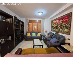 CASA CON 2 VIVIENDAS INDEPENDIENTES