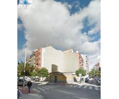 Se vende casa con terreno en C/Juan de Toledo