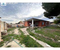 SE VENDE TERRENO DE 2900 METROS CON 3 PROPIEDADES ( CASAS VIEJAS )