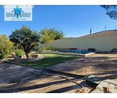 SE VENDE CASA INDEPENDIENTE (REF.L003)