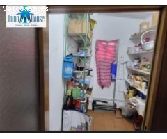Se vende preciosa parcela con piscina y zonas ajardinadas