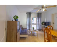 Piso Turístico con Licencia en Venta en Badalona - ¡Inversión Única!