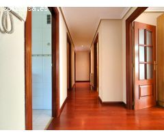 Vivienda de TRES dormitorios DOS años en urbanización ENTREPARQUES