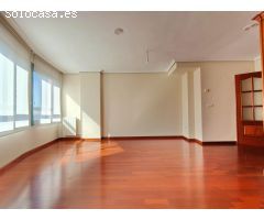 Vivienda de TRES dormitorios DOS años en urbanización ENTREPARQUES