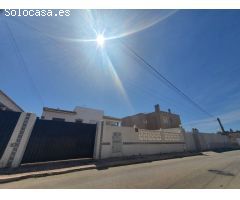 CHALET INDEPENDIENTE EN AVENIDA BALEARES, TORREVIEJA