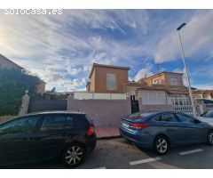 TORREVIEJA, ZONA PUEBLO CENTRO, DUPLEX 3 HABS 2 BAÑOS GRAN PRECIO.....