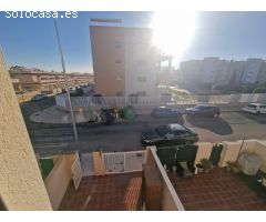 VILLAMARTIN CHALET 3 HABS PISCINA COMUNITARIA 195.000€