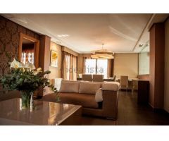 ESTUPENDO BUNGALOW CON PISCINA PRIVADA