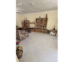 BAJO EN COLONIA REQUENA