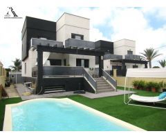 PRECIOSO CHALET INDEPENDIENTE EN URBANIZACION
