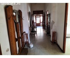 CASA ESQUINA EN ZONA CENTRO
