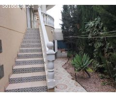 CHALET EN URBANIZACIÓN BENFIS PARK