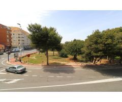 APARTAMENTO CON PISCINA JUNTO A LA PLAYA