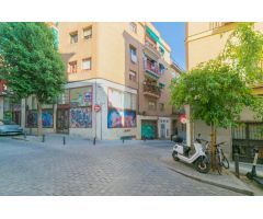 Local en venta en calle de  Mira el Sol