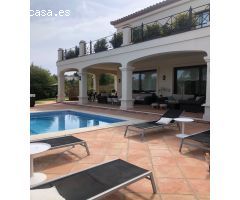 PRECIOSO CHALET ZONA F SOTOGRANDE