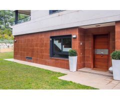 Fantástica casa de 6 dormitorios en alquiler en Bellaterra