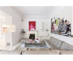 Villa modernista reformada con acabados de lujo en Sarrià