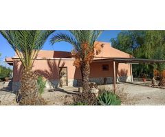 Casa de campo en Venta en Elche de la Sierra, Alicante