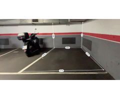 PLAZA EN VENTA EN CALLE CORSEGA 52