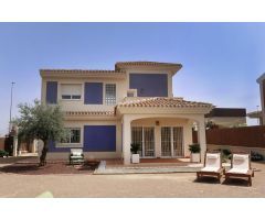 Villas Independientes con Parcela Vallada de 3 y 4 Dormitorios desde 220.000 € en Lorca