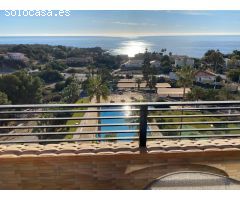 Apartamento en alquiler en urbanización Calarreona con vistas al mar