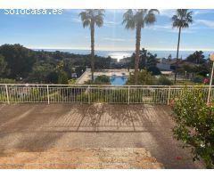 Apartamento en alquiler en urbanización Calarreona con vistas al mar