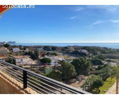 Apartamento en alquiler en urbanización Calarreona con vistas al mar