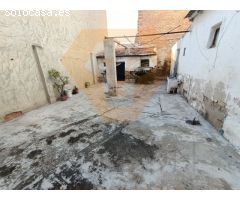 SE VENDE CASA EN EL BARRIO SAN ANTONIO DE MOLINA DE SEGURA