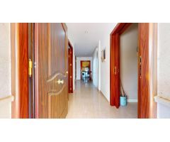 ¡¡ CHALET EN LAS LOMAS DEL REY (LA CARLOTA)!!